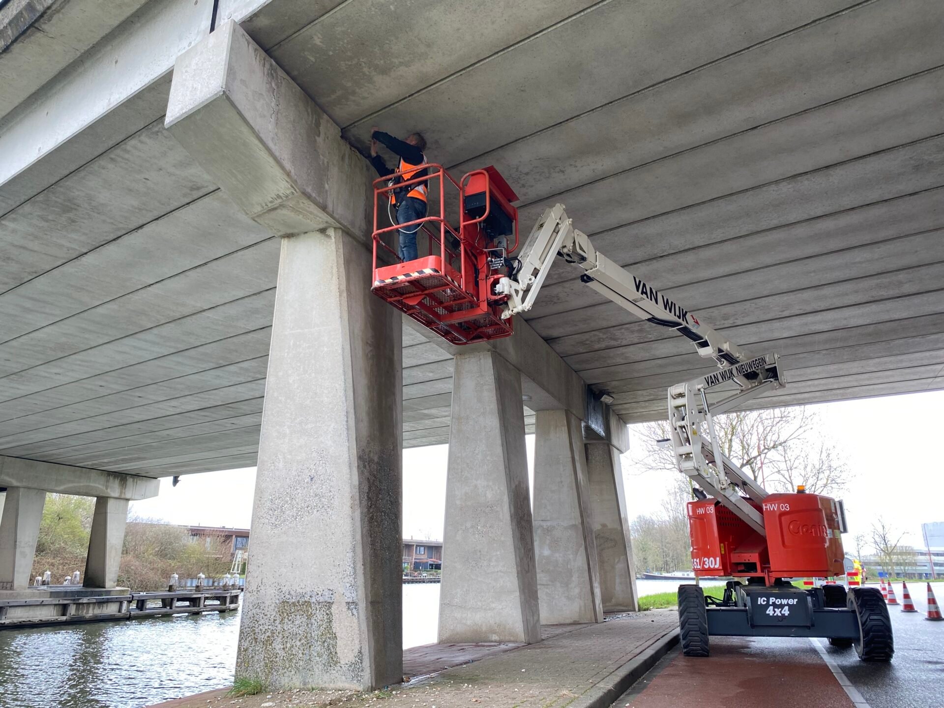 Onderaanzicht Plettenburgsebrug